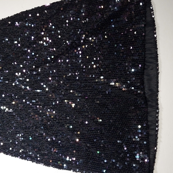 ARMANI EXCHANGE SEQUIN-STUDDED V-NECK DRESS SIZE 4 - Picture 15 of 16